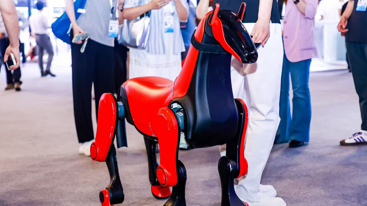 Робот конь от компании DEEP Robotics